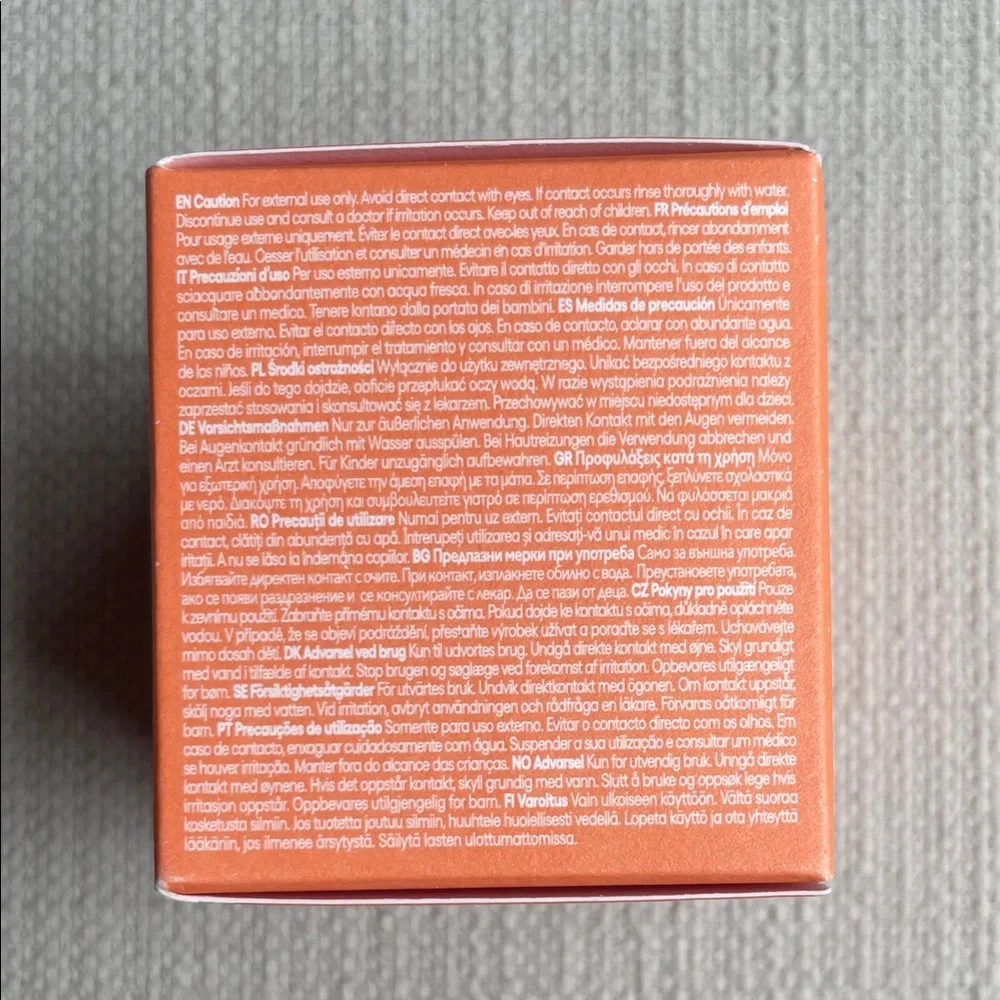 LANEIGE Lip Sleeping Mask Box in peach iced tea